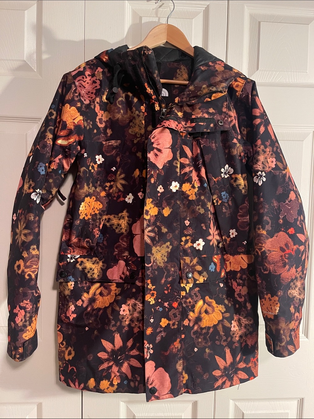 The North FaceGoldmill Parka Black Floral Ski Jacket with Rust & Mustard Accents